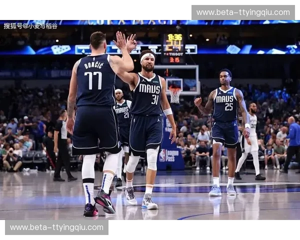 汤普森独行侠防守尖兵 克莱转型后防守效率跻身联盟前列 汤普森独行侠防守尖兵 克莱转型后防守效率跻身联盟前列